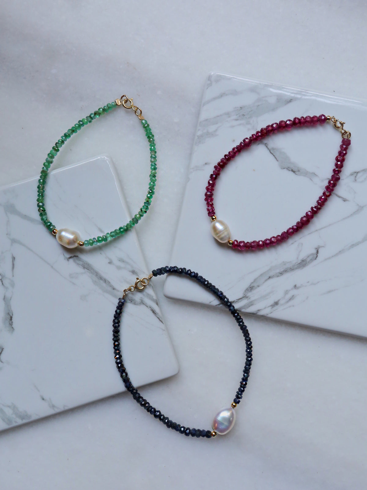 Ocean Love İnci Safir Taşlı Altın Bileklik